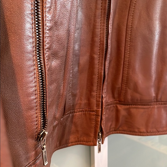 Brown Leather Jacket - Picture 5 of 7